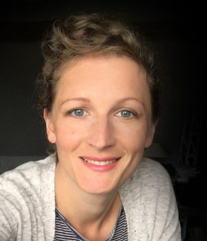 portrait magda2.jpg